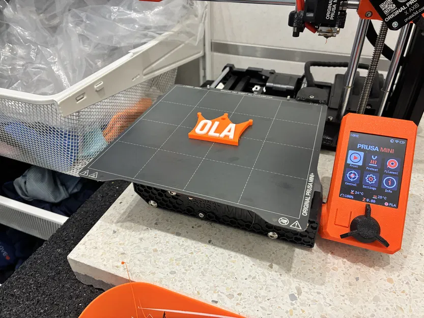 Móc khóa vương miện Ola - Thẻ tên & Phụ kiện treo túi (Không cần support, đã test trên Prusa Mini) - Image 2