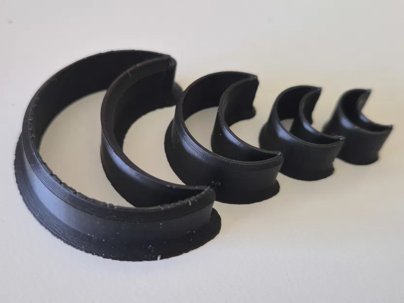 Khuôn Cắt Đất Sét Hình Trăng Khuyết (Crescent Moon Clay Cutter) - Image 1