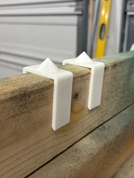 Phụ kiện kẹp hình nón in 3D hỗ trợ sơn gỗ 2x4 Paint Cone Clip - Image 1