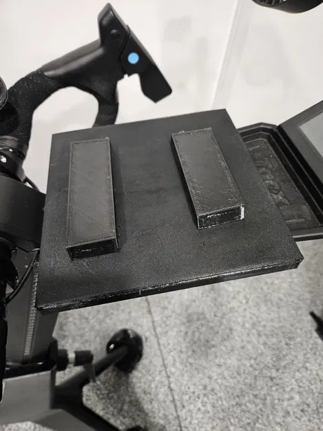 Khay mở rộng tiện ích cho xe đạp tập Tacx Neo Bike (3D Printed) - Image 3