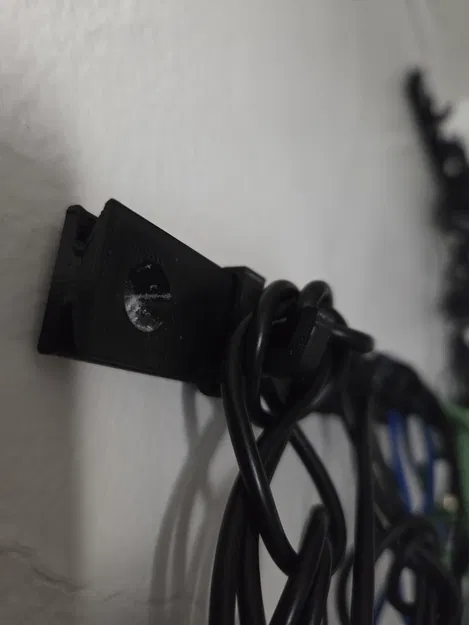 Hệ thống thanh treo gắn tường 3D thông minh cho dây cáp và vật dụng - Image 2