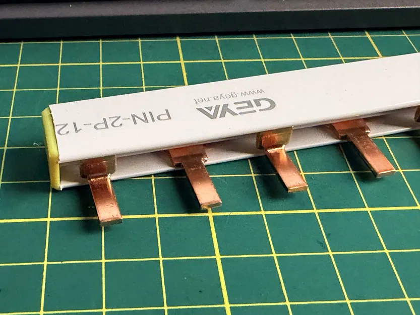 Nắp Chụp Đầu Comb Busbar - Image 3