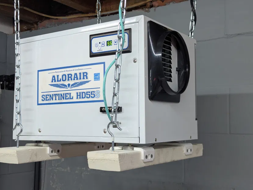 Giá đỡ chân máy hút ẩm AlorAir HD55S trên thanh 2x4 - Image 4