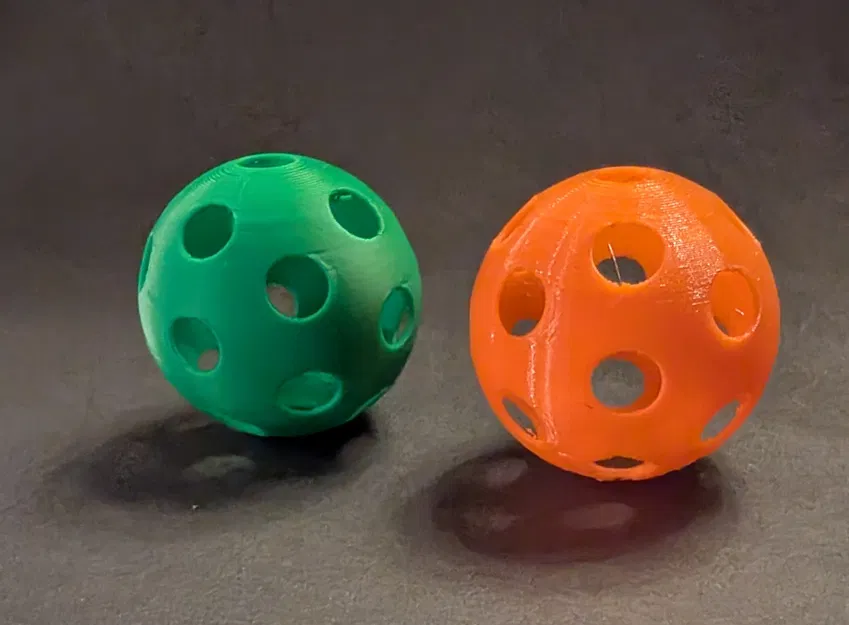 Mô hình quả bóng đục lỗ in 3D (Ball with holes) cho bé và thú cưng - Image 1