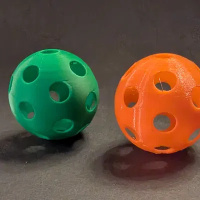 Mô hình quả bóng đục lỗ in 3D (Ball with holes) cho bé và thú cưng