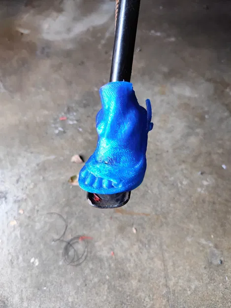 Giày cao gót trang trí chân chống xe máy cho bạn nữ - Image 3