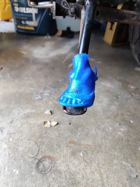 Giày cao gót trang trí chân chống xe máy cho bạn nữ - Image 5