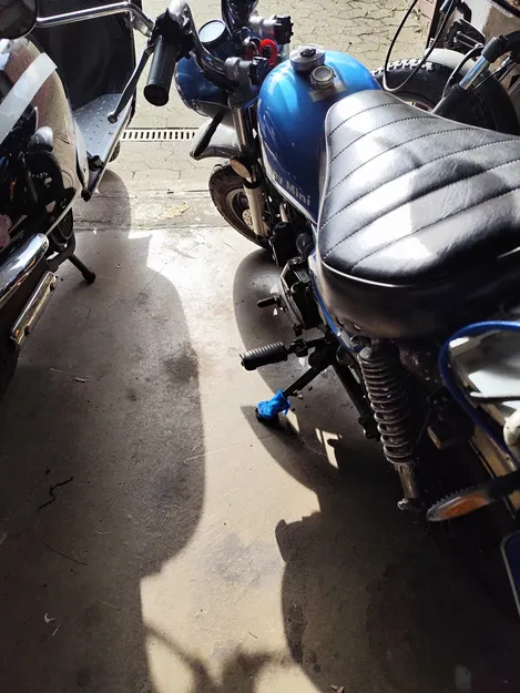 Giày cao gót trang trí chân chống xe máy cho bạn nữ - Image 12