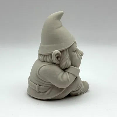 Chú lùn buồn bã (Sad Gnome)