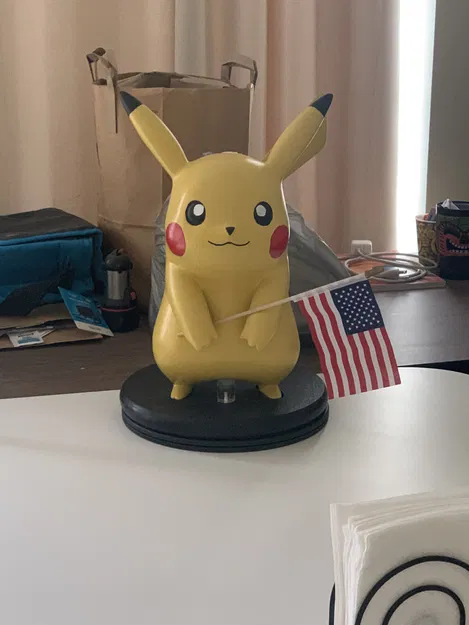 Mô hình Pikachu kích thước thật - Image 2