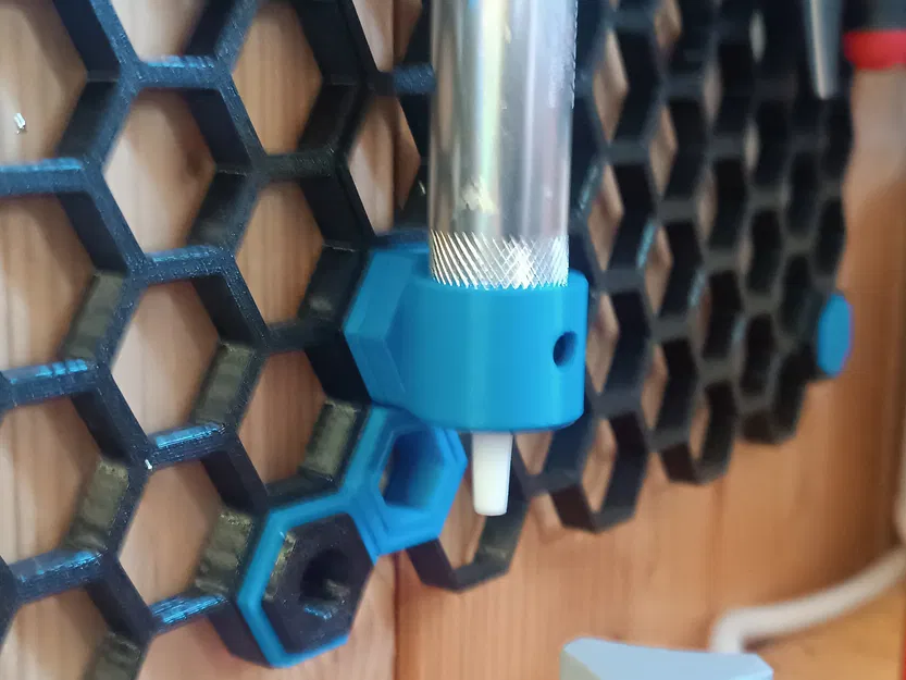 Giá treo ống hút thiếc cho bảng Honeycomb Storage Wall (HSW) - Image 2