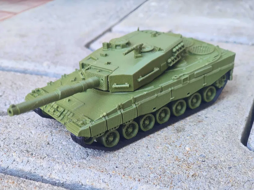 Mô hình xe tăng Đức Leopard 2A4 - Image 1