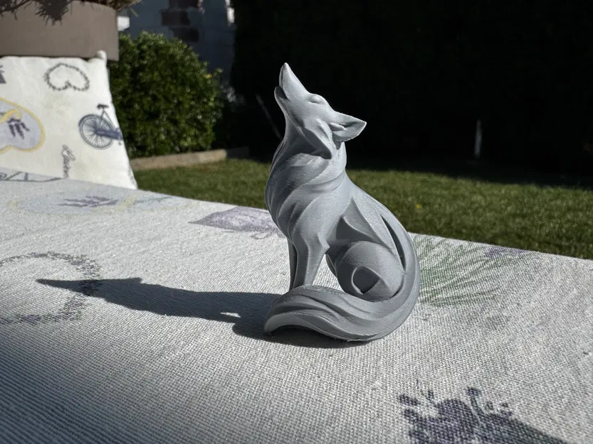 Night Singer - Mô hình trang trí chú sói huyền thoại - Image 1