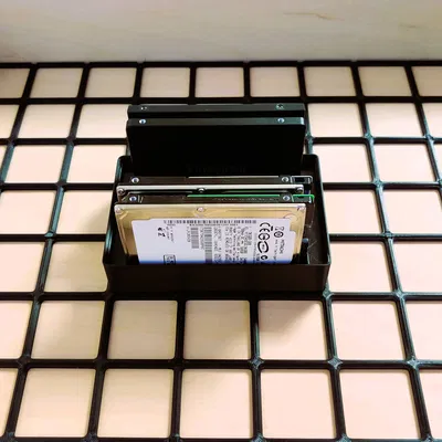 Hộp Gridfinity cho SSD và HDD 2.5'' (Crucial, Hitachi, Samsung, SanDisk, Seagate, v.v.)