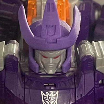 Mũ giáp thay thế cho mô hình Transformers Titans Return Galvatron