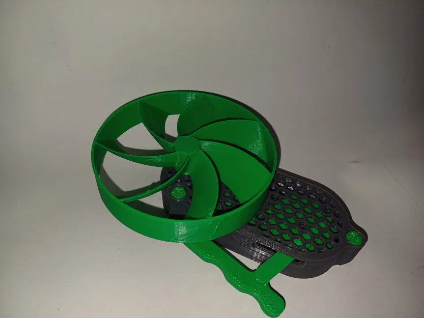 Squeeze Fan - Quạt Bóp Cầm Tay Nhỏ Gọn - Image 2