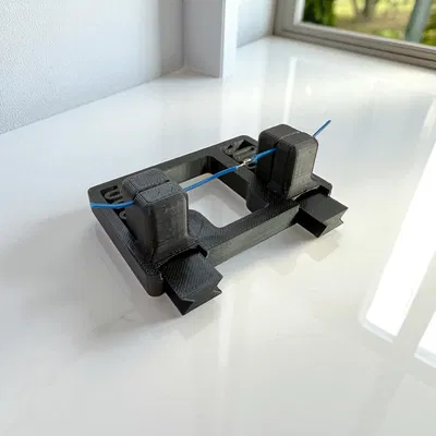 Dụng cụ giữ dây khi hàn (Helping Hands / Clamp for Wire Soldering)