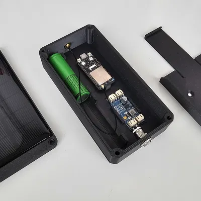 Hộp chống nước dùng năng lượng mặt trời cho LoRA Node