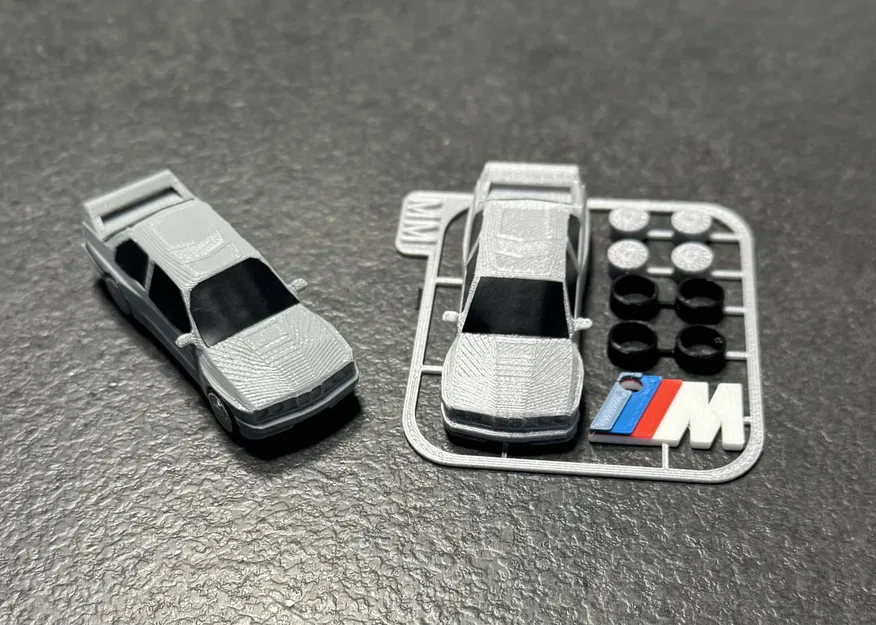 Mô hình lắp ráp BMW E30 Kit Card in 3D chi tiết cực chất - Image 2