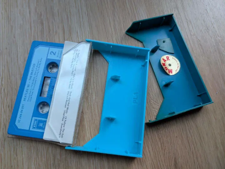 Vỏ hộp thay thế cho băng Cassette (Compact Cassette Case Replacement) - Image 1