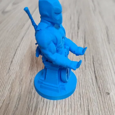 Mô hình Deadpool Holder: Giá đỡ điện thoại và tay cầm chơi game cực chất
