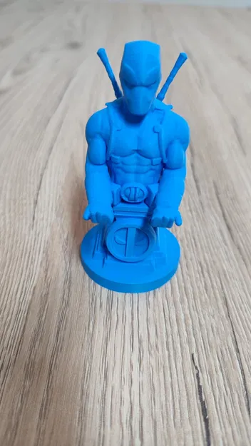 Mô hình Deadpool Holder: Giá đỡ điện thoại và tay cầm chơi game cực chất - Image 3