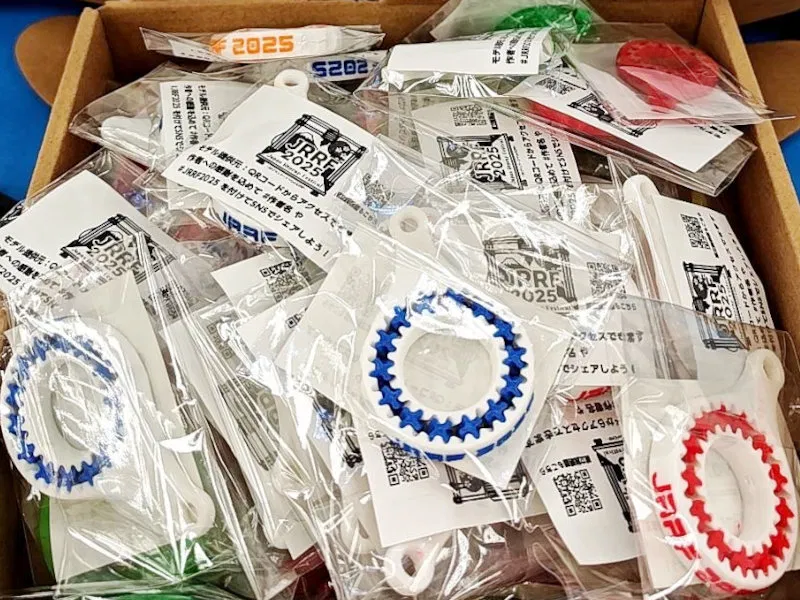 Móc khóa bánh răng hành tinh fidget gear ring spinner - Image 2