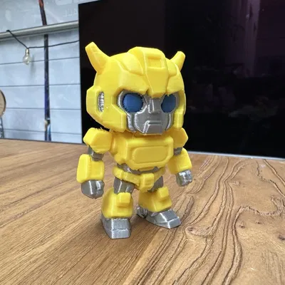 Mô hình Transformers Bumblebee Deskbuddy để bàn