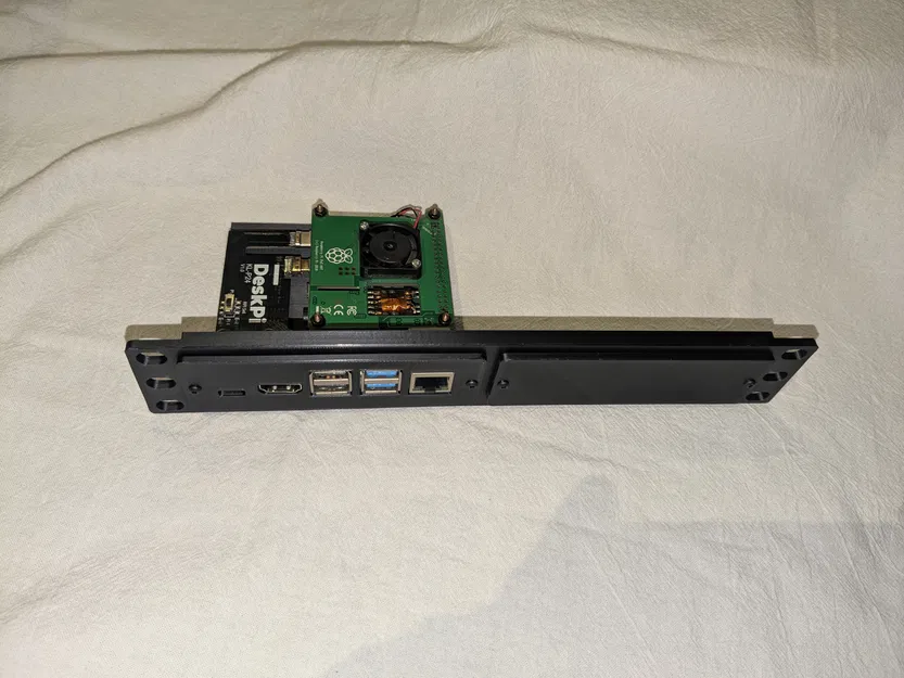 Khung gắn Rack 10 inch cho hai Raspberry Pi với DeskPi KL-P24 - Image 1