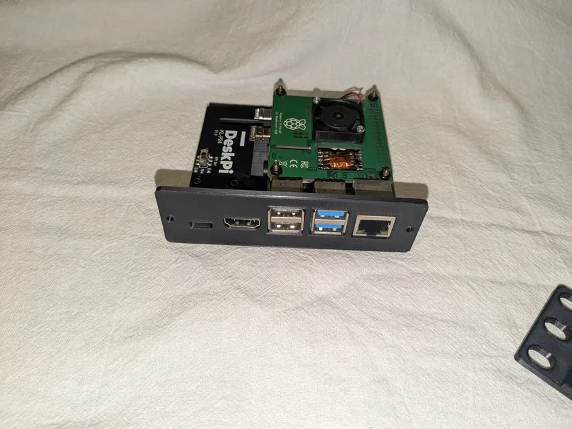 Khung gắn Rack 10 inch cho hai Raspberry Pi với DeskPi KL-P24 - Image 3
