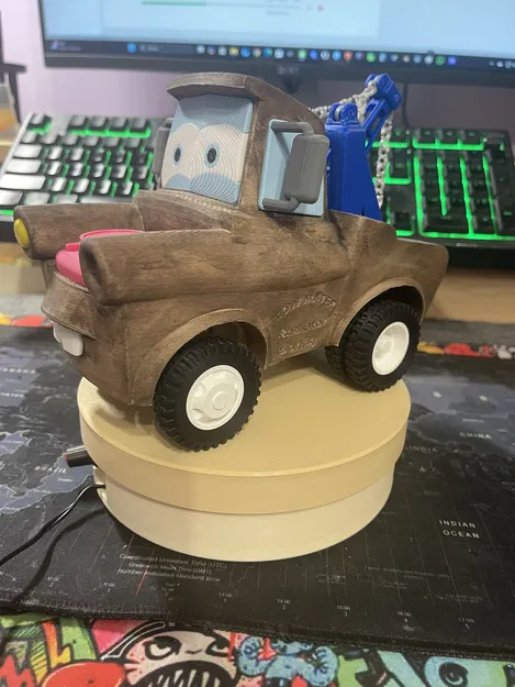 Mô hình xe hoạt hình – Xe kéo “Tow Mater” từ phim Cars - Image 10