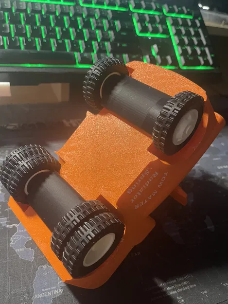 Mô hình xe hoạt hình – Xe kéo “Tow Mater” từ phim Cars - Image 12