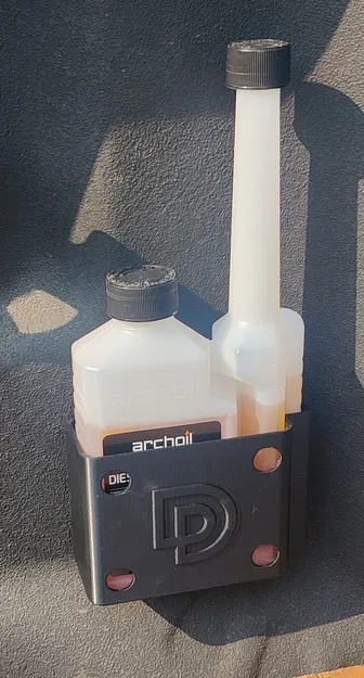 Giá đỡ dung dịch phụ gia nhiên liệu Diesel - Image 1