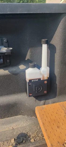 Giá đỡ dung dịch phụ gia nhiên liệu Diesel - Image 6