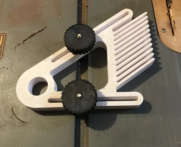 Feather Board in 3D: Dụng cụ hỗ trợ an toàn cho máy cưa bàn - Image 1