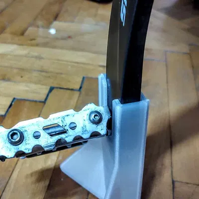 Chân chống gắn tay quay (crank arm) cho xe đạp