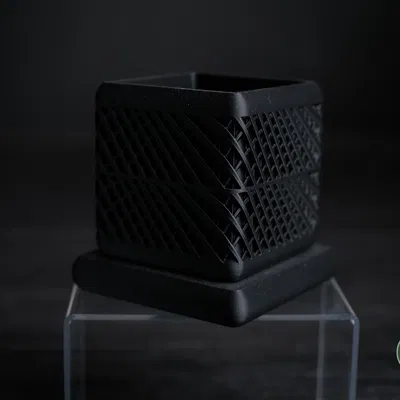 qube · planter: Chậu cây tối giản hiện đại có khay hứng nước