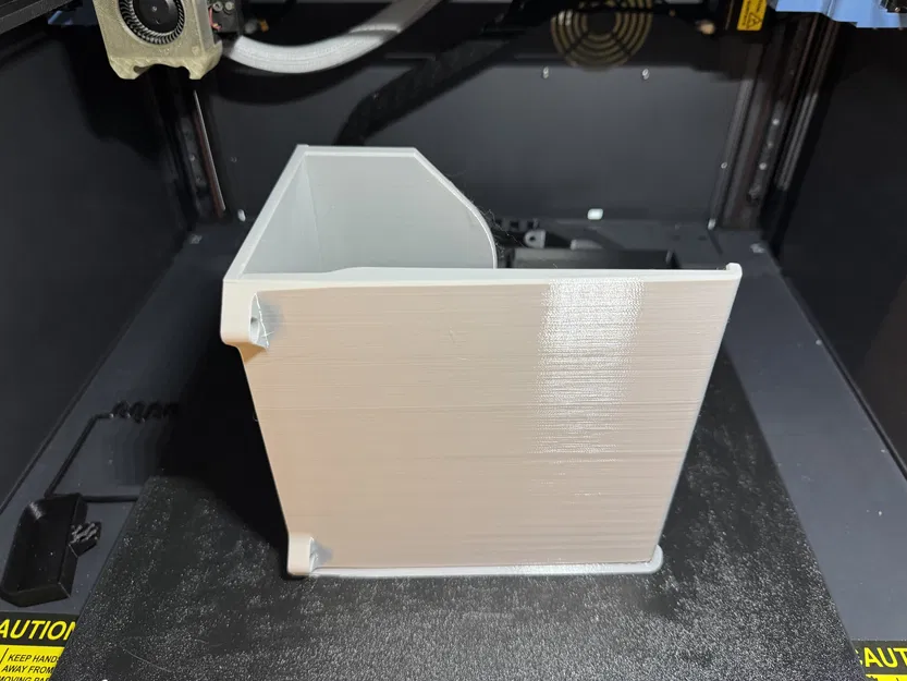 Giá treo tường ResMed AirSense 11 (Tương thích với miếng dán Command Strip) - Image 2