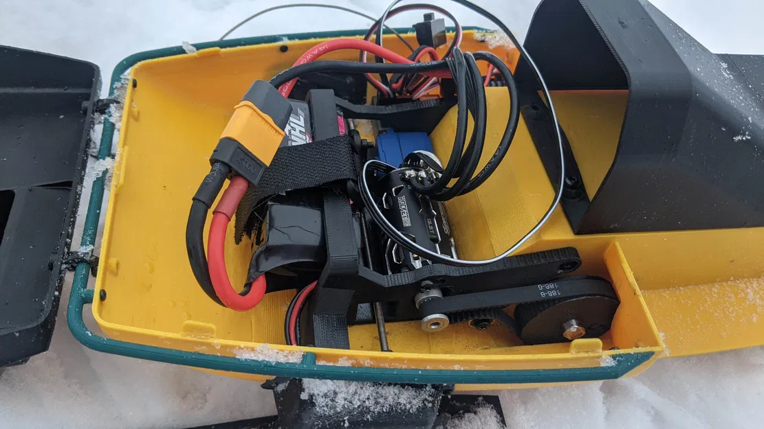 Mô hình xe trượt tuyết RC cổ điển tự in 3D phong cách thập niên 70 - Image 2