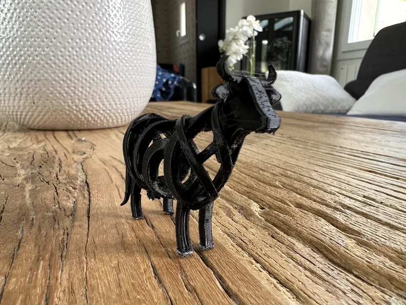 Tượng Bò Trừu Tượng (Abstract Cow Sculpture) - Image 2