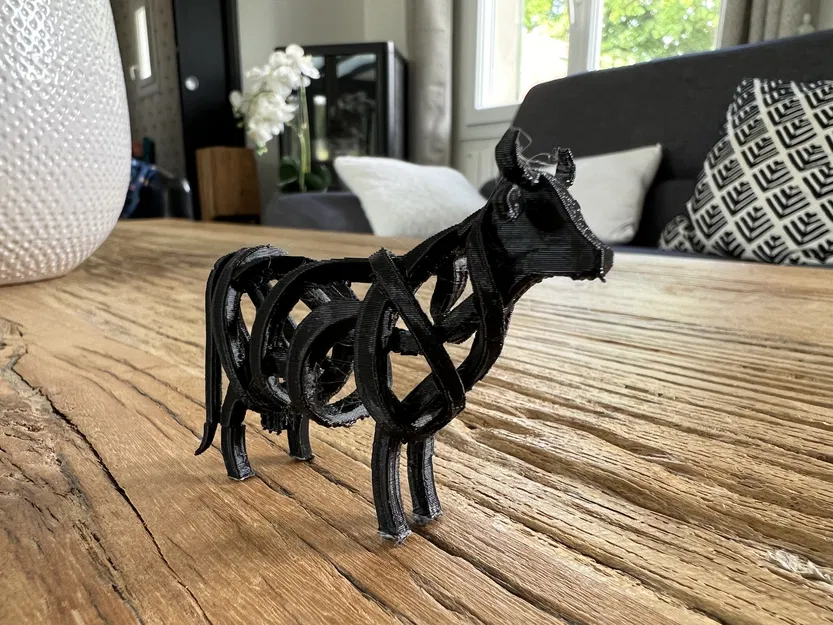 Tượng Bò Trừu Tượng (Abstract Cow Sculpture) - Image 3