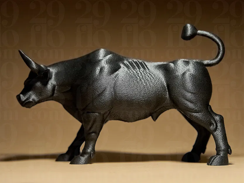 Mô hình tượng Chú Bò Dũng Mãnh (Mighty Bull Figurine) - Image 3