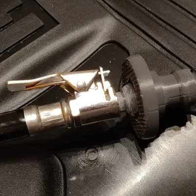 Adapter chuyển đổi từ van lốp xe sang đầu nối Gardena