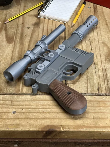 Mô hình Hans Solo Blaster từ Star Wars - Image 1