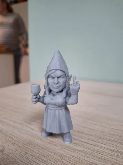 Gnomette Cheers & Flip-Off: Nàng Gnomes Siêu Cá Tính - Image 1