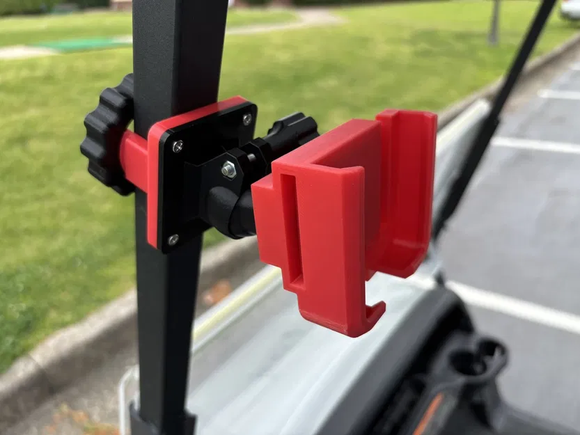 Giá kẹp điện thoại điều chỉnh được cho xe Golf - Image 1