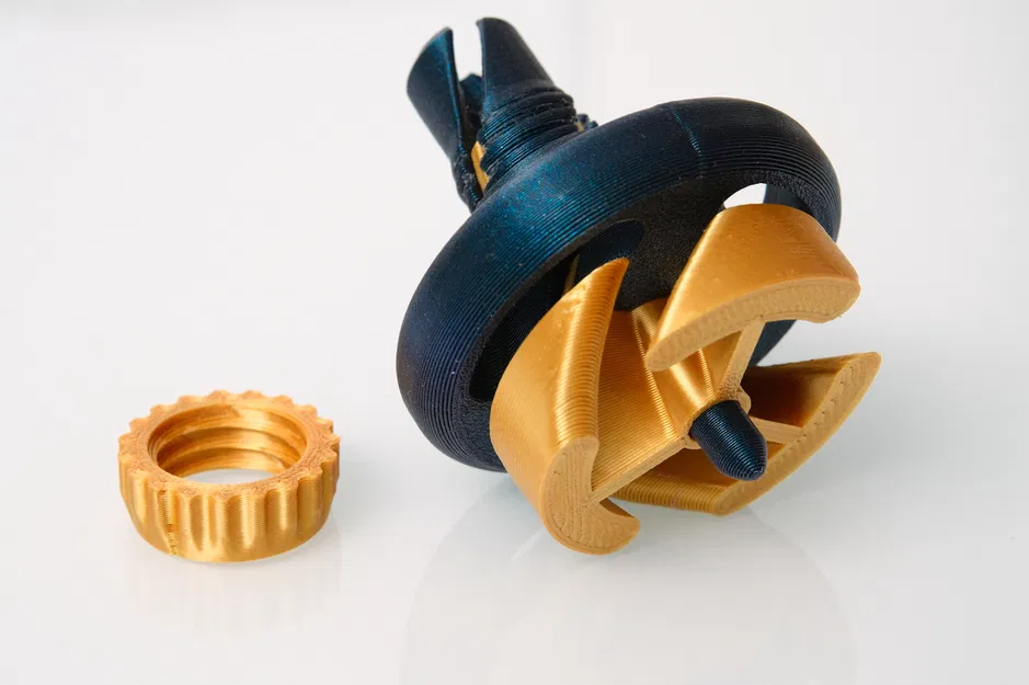 Con quay fidget toy có cơ chế xuyên qua (Passthrough spinning top) - Image 3