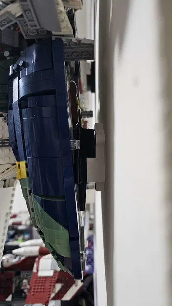 Giá Treo Tường Cho LEGO 75409 UCS Jango Fett Starship (Slave 1) - Image 3