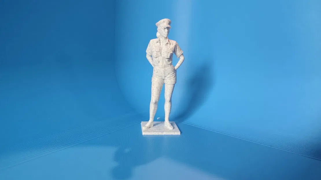 Mô hình nữ cảnh sát 12cm trang trí bàn làm việc cực đẹp - Image 3