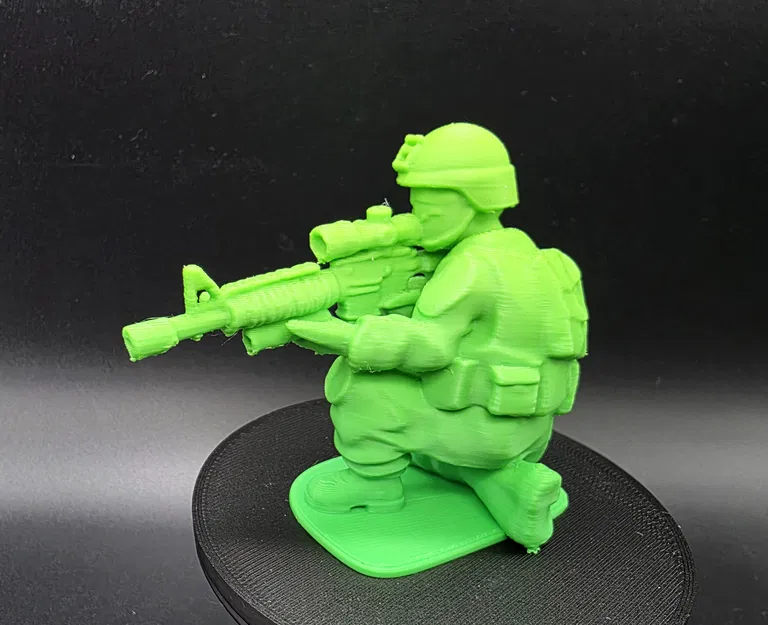 Mô hình lính bộ binh hiện đại Kneeling Army Man với súng M16 in 3D - Image 2